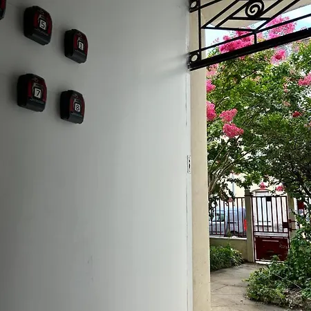 Apartment Belle F2 Centre Avec Jardin *